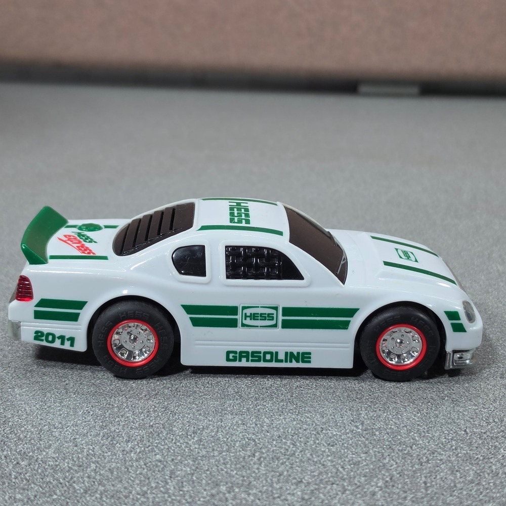 Hess Race Car Toy 2011 White Green Excellent Working Lights Stock Car